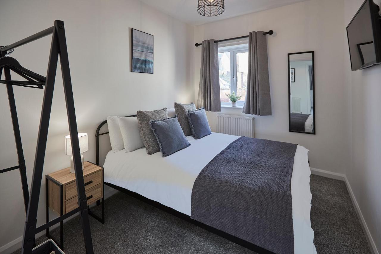 Host & Stay - Endeavour Apartments Уитби Екстериор снимка